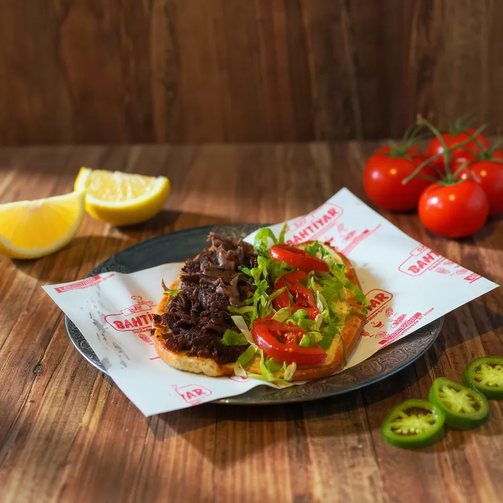 Yarım Ekmek Et Döner